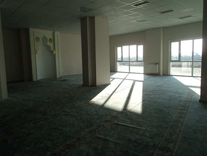 İbadet Alanı