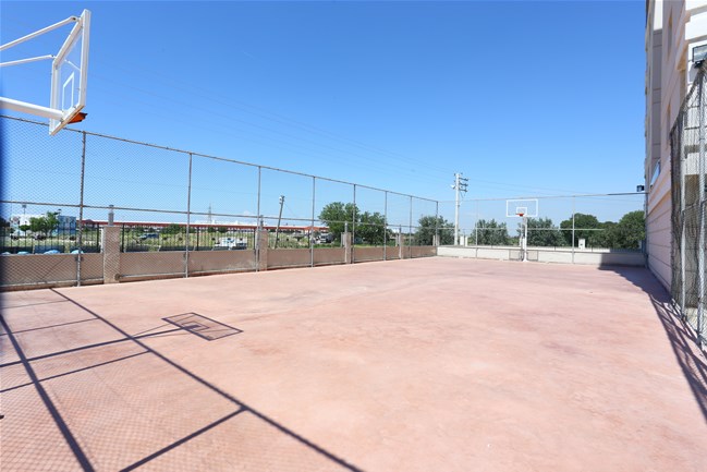 Basketbol Sahası