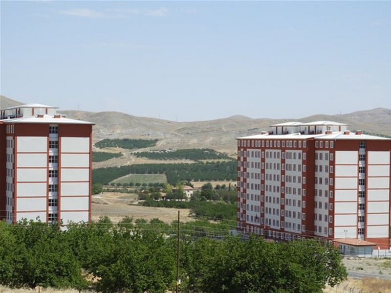 KYK Eşref Bitlis Erkek Öğrenci Yurdu